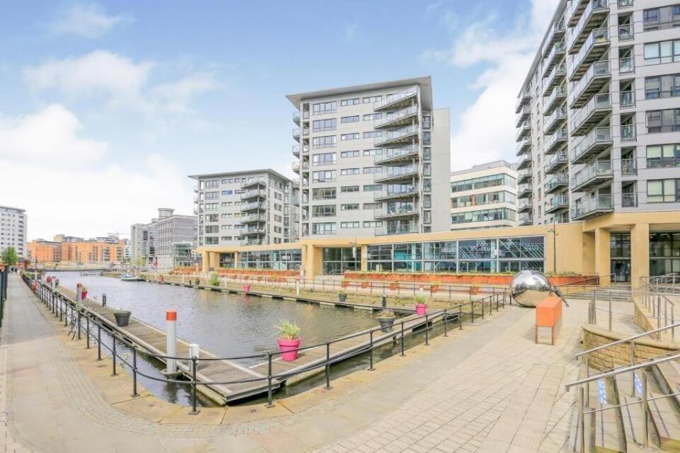 Deluxe City Apt, River Canal View& Free Parking! Leeds  Exterior photo